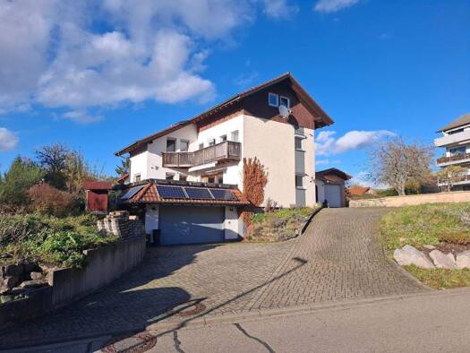 Einfamilienhaus zum Kauf 350.000 € 6 Zimmer 159 m² 778 m² Grundstück frei ab 01.04.2026 Ühlingen Ühlingen-Birkendorf 79777