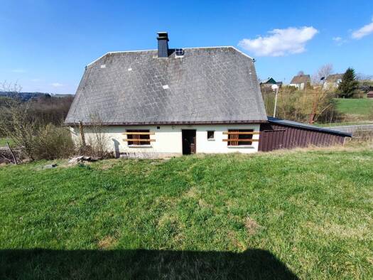 Einfamilienhaus zum Kauf 89.000 € 4 Zimmer 160 m² 2.700 m² Grundstück frei ab 01.01.2027 Forchheim Pockau-Lengefeld 09509
