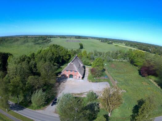 Haus zum Kauf 1.585.000 € 12 Zimmer 655 m² 15.087 m² Grundstück frei ab sofort Neulandermoor Wischhafen 21737