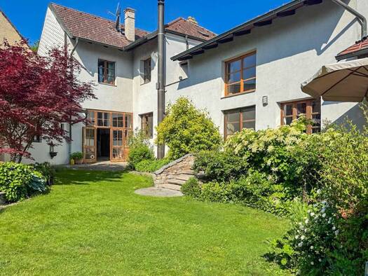 Haus zum Kauf 1.380.000 € 6 Zimmer 268 m² 2.088 m² Grundstück Stockerau 2000