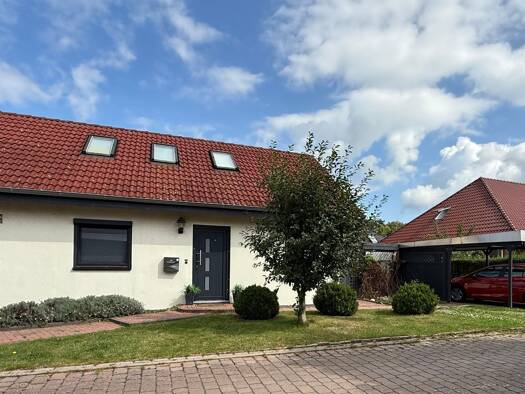 Doppelhaushälfte zum Kauf provisionsfrei 285.000 € 3 Zimmer 82 m² 364 m² Grundstück Haste 31559