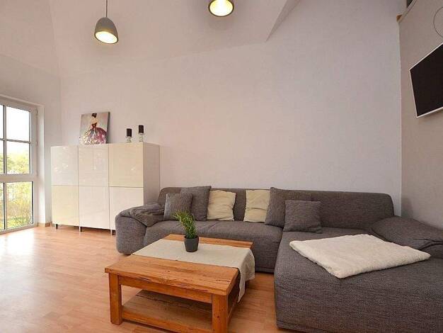 Wohnung zur Miete Wohnen auf Zeit 775 € 1,5 Zimmer 36 m² frei ab 01.02.2026 Zell am Main 97299