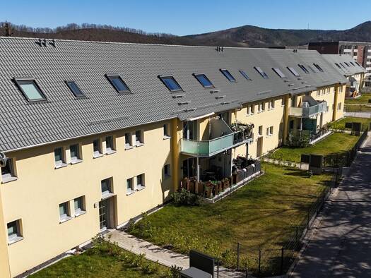 Wohnung zur Miete 735 € 4 Zimmer 77 m² frei ab sofort Volkstedt Rudolstadt 07407