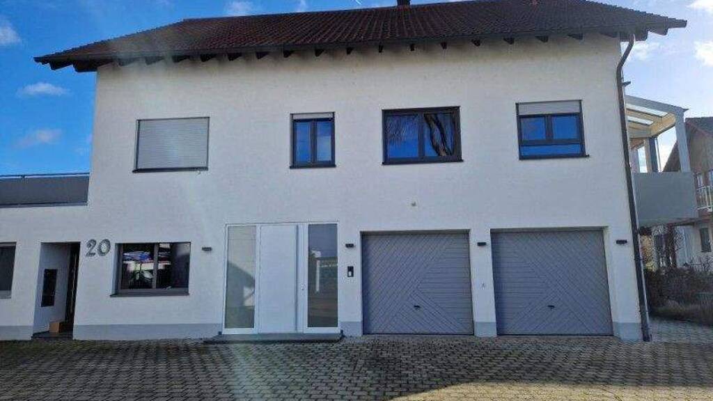 Einfamilienhaus zur Miete 2.099 € 7 Zimmer 280 m² 100 m² Grundstück Schliengen 79418