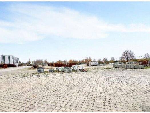 Gewerbegrundstück zur Miete provisionsfrei 1.350 € 40.000 m² Grundstück Hohendorfer Weg 3 Merseburg 06217