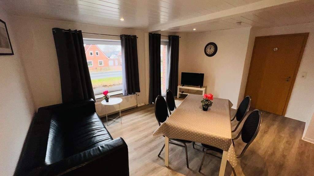 Wohnung zur Miete 60 € 3 Zimmer 80 m² 1. Südwiecke 23 Rhaudermoor Rhauderfehn 26817