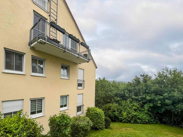 Wohnung zum Kauf 79.500 € 3 Zimmer 83,8 m² Burkhardtsdorf 09235