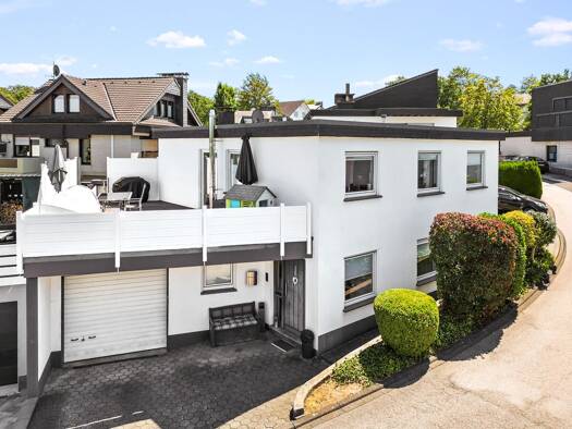 Einfamilienhaus zum Kauf provisionsfrei 299.500 € 5 Zimmer 135 m² 330 m² Grundstück Neu-Listernohl Attendorn 57439