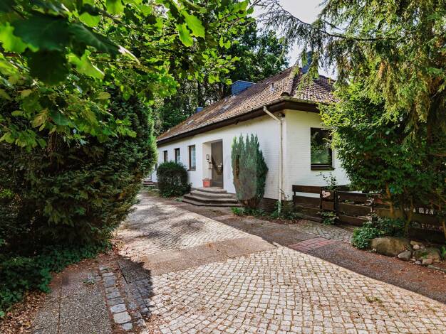 Mehrfamilienhaus zum Kauf 849.000 € 6 Zimmer 194 m² 1.500 m² Grundstück Adendorf Adendorf 21365