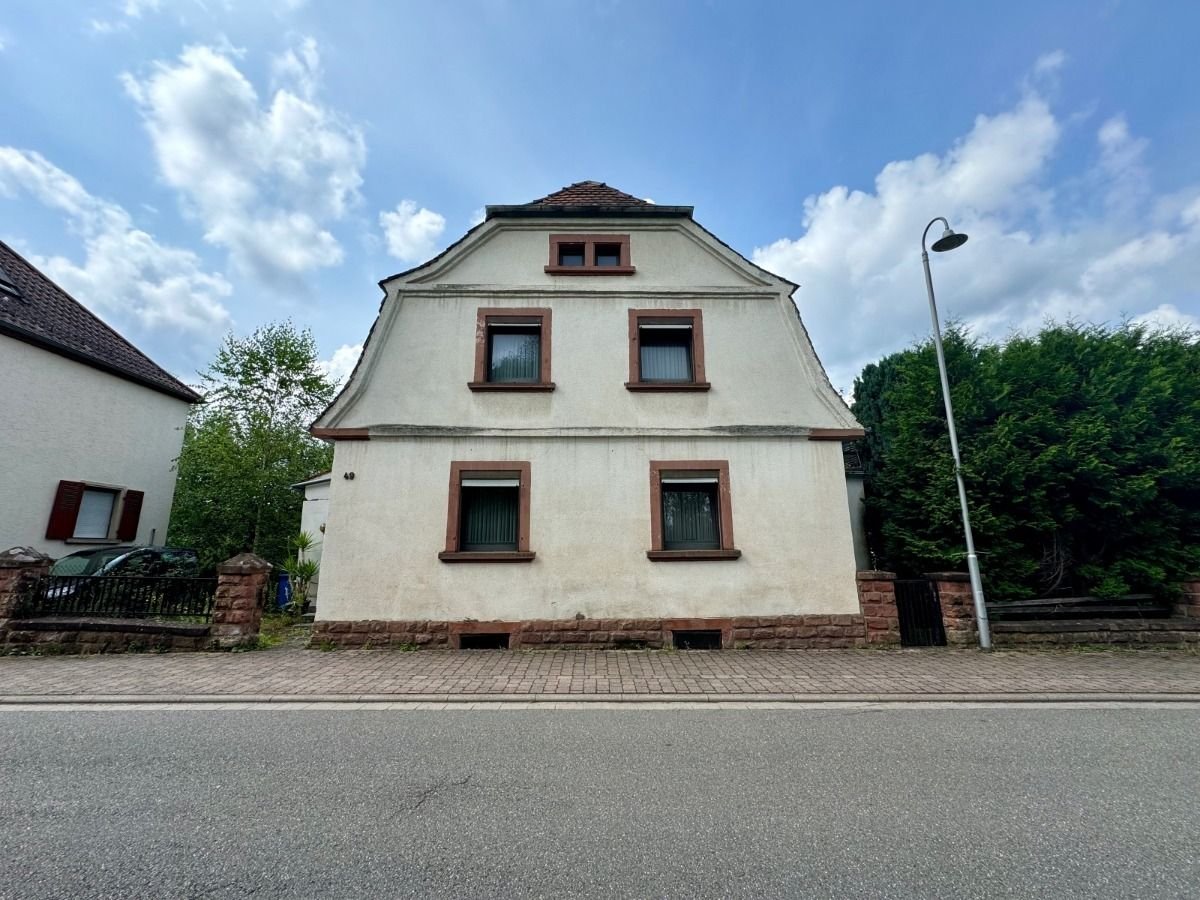 Einfamilienhaus zum Kauf 139.000 € 6 Zimmer 114 m²<br/>Wohnfläche 906 m²<br/>Grundstück ab sofort<br/>Verfügbarkeit Hauenstein 76846