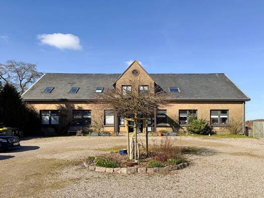 Einfamilienhaus zum Kauf 1.230.000 € 10 Zimmer 400 m² 14.725 m² Grundstück Nübel bei Schleswig 24881