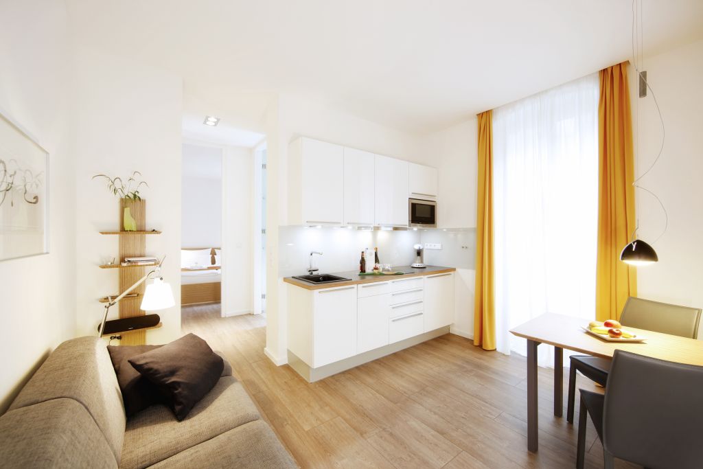 Wohnung zur Miete Wohnen auf Zeit 2.456 € 2 Zimmer 35 m²<br/>Wohnfläche 20.12.2024<br/>Verfügbarkeit Leostraße Ehrenfeld Köln 50823