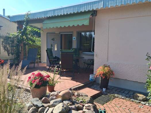 Bungalow zum Kauf 63.000 € 2,5 Zimmer 42 m² frei ab sofort Plaue Brandenburg an der Havel 14774