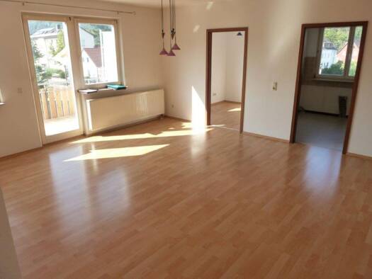 Wohnung zur Miete 520 € 3 Zimmer 94 m² 1. Geschoss frei ab 01.11.2026 Bodenwerder Bodenwerder 37619