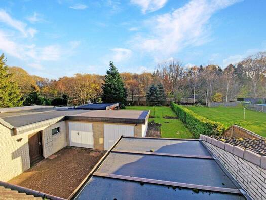 Doppelhaushälfte zum Kauf 275.000 € 4,5 Zimmer 89 m² 815 m² Grundstück Innenstadt Neumünster 24534