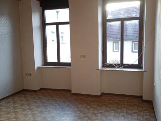 Wohnung zum Kauf provisionsfrei 45.999 € 6 Zimmer 120 m² Geschoss 1/3 Odenbach 67748