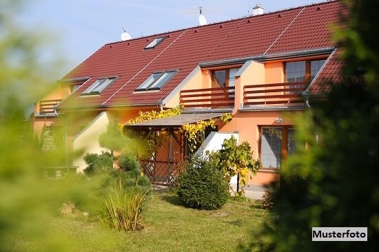 Reihenmittelhaus zum Kauf 80.000 € 2 Zimmer 69 m²<br/>Wohnfläche 8.753 m²<br/>Grundstück Thale Thale 06502