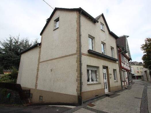Einfamilienhaus zum Kauf 240.000 € 8 Zimmer 200 m² 202 m² Grundstück Linz 53545