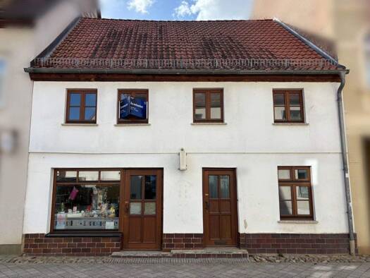 Einfamilienhaus zum Kauf provisionsfrei 140.000 € 6 Zimmer 80 m² 400 m² Grundstück Stavenhagen, Reuterstadt Stavenhagen 17153
