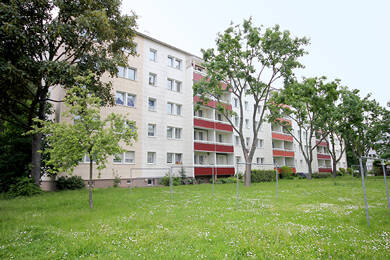 Wohnung zur Miete 307 € 2 Zimmer 47,2 m² 4. Geschoss frei ab 01.08.2025 Saturnstr. 32 Ortslage Trotha Halle (Saale) 06118