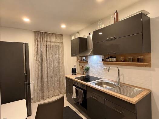 Wohnung zur Miete 465 € 3 Zimmer 62 m² Geschoss 3/4 frei ab 01.01.2027 Bahnhofsvorstadt Zwickau 08056