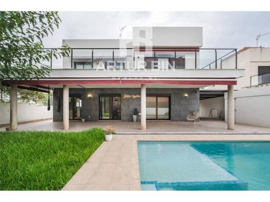Villa zum Kauf 600.000 € 5 Zimmer 215 m² 483 m² Grundstück San Antonio de Benagéber 46184