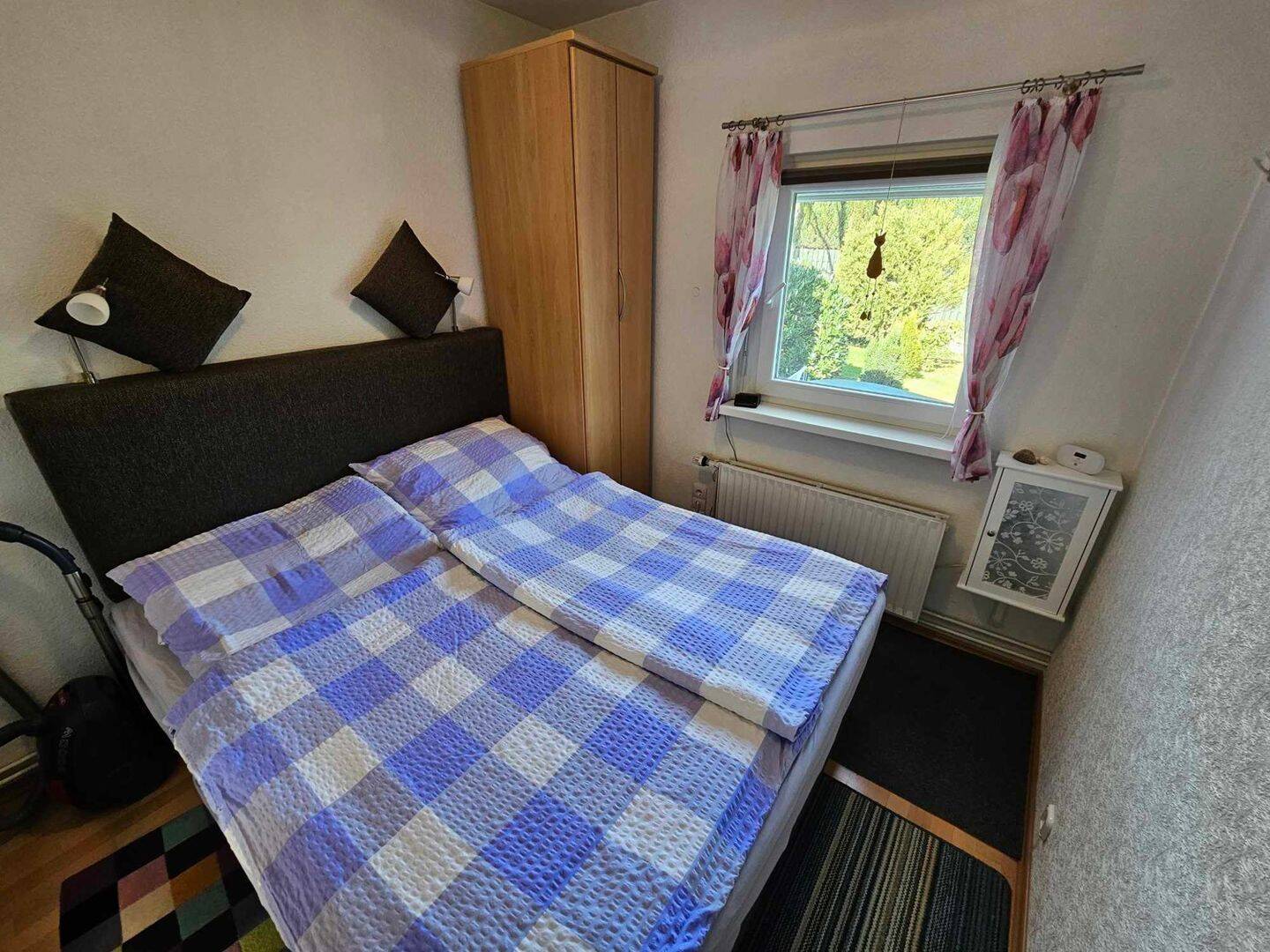 Immobilie in Scharbeutz - Möbliertes Wochenendhaus mit Sonnenterrasse am Pönitzer See - Bild 4