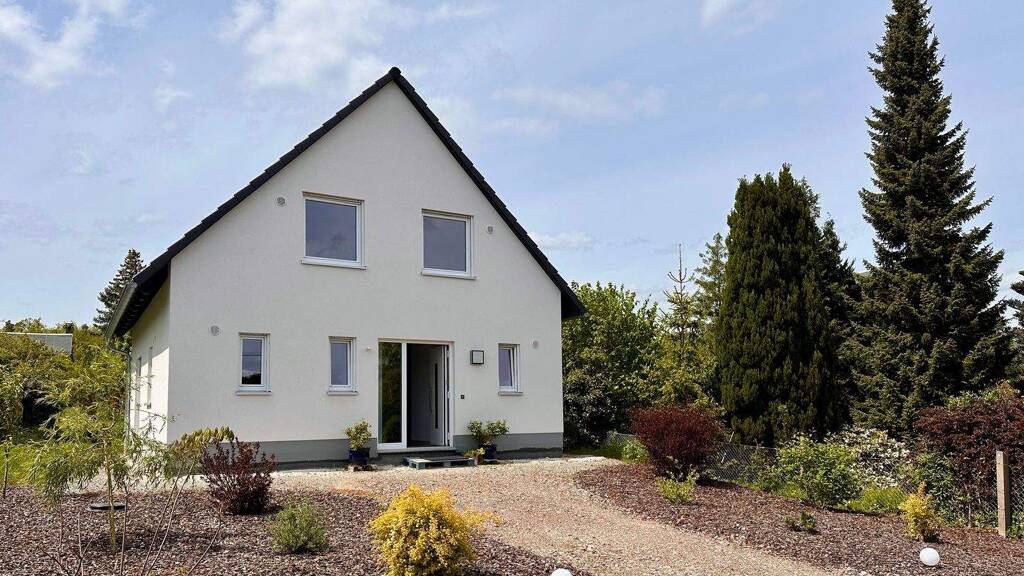 Einfamilienhaus zum Kauf provisionsfrei 235.000 € 4 Zimmer 98 m² 600 m² Grundstück frei ab sofort Euba Chemnitz 09128