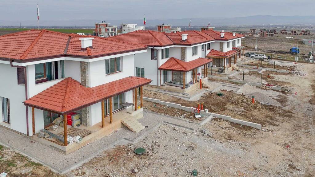 Reihenmittelhaus zum Kauf 330.000 € 7 Zimmer 210 m² Gurmazovo