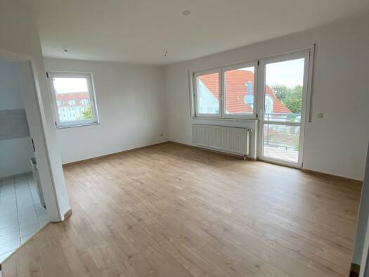 Wohnung zur Miete 530 € 2 Zimmer 62 m² Geschoss 1/2 frei ab sofort Eschenweg Ermlitz Schkopau 06258