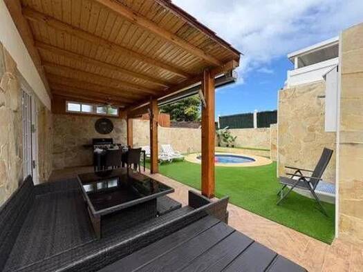 Villa zur Miete 2.700 € 4 Zimmer 200 m² Calle Nayra Mogán 35129