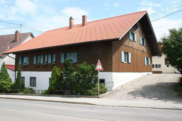 Immobilie in Obergünzburg - Ehemalige Sennerei mit viel Platz und Ausbaupotenzial im Bergdorf Ebersbach bei 87634 Obergünzburg - Bild 3