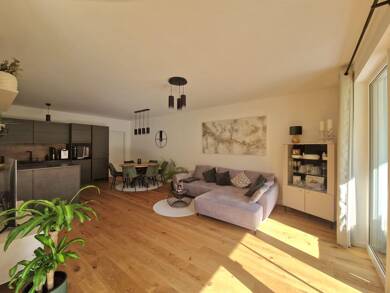 Wohnung zur Miete 1.349 € 2 Zimmer 81 m² frei ab 01.09.2025 Dönche Kassel 34131
