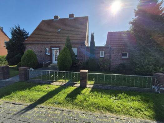 Einfamilienhaus zum Kauf provisionsfrei 199.500 € 5 Zimmer 135,5 m² 942 m² Grundstück Wybelsum Emden 26723