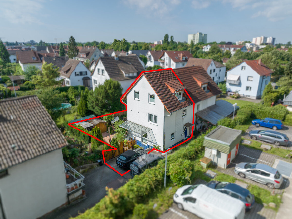 Doppelhaushälfte zum Kauf 549.000 € 5 Zimmer 121 m²<br/>Wohnfläche 243,6 m²<br/>Grundstück ab sofort<br/>Verfügbarkeit Fehlheimer Straße 84a Mitte Bensheim 64625