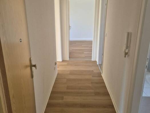 Wohnung zur Miete 430 € 3 Zimmer 67,6 m² 2. Geschoss frei ab sofort Thomas-Müntzer-Straße 28 Weißenfels Weißenfels 06667