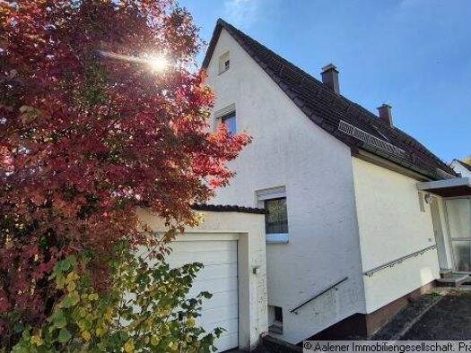 Doppelhaushälfte zum Kauf 205.000 € 4 Zimmer 95 m² 332 m² Grundstück Oberkochen 73447