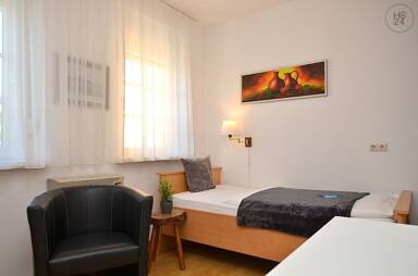 WG-Zimmer zur Miete Wohnen auf Zeit 499 € 15 m² 2. Geschoss frei ab 01.06.2025 Altstadt Würzburg 97070