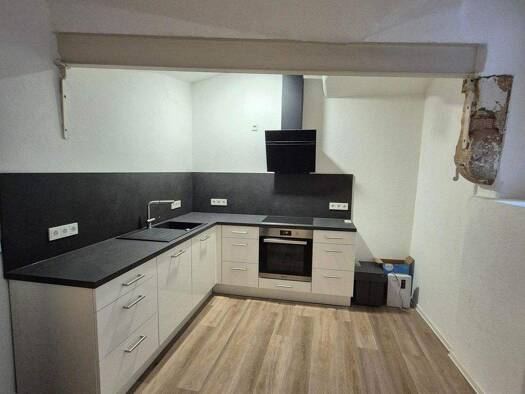 Studio zur Miete 450 € 1 Zimmer 36,3 m² Geschoss -1/3 frei ab sofort Obermarkt 9 Gelnhausen 63571