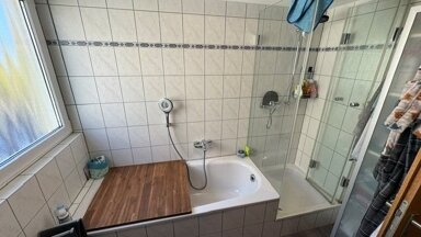 Wohnung zur Miete 700 € 3 Zimmer 97 m² frei ab sofort Haus Gravener Str. Richrath Langenfeld (Rheinland) 40764