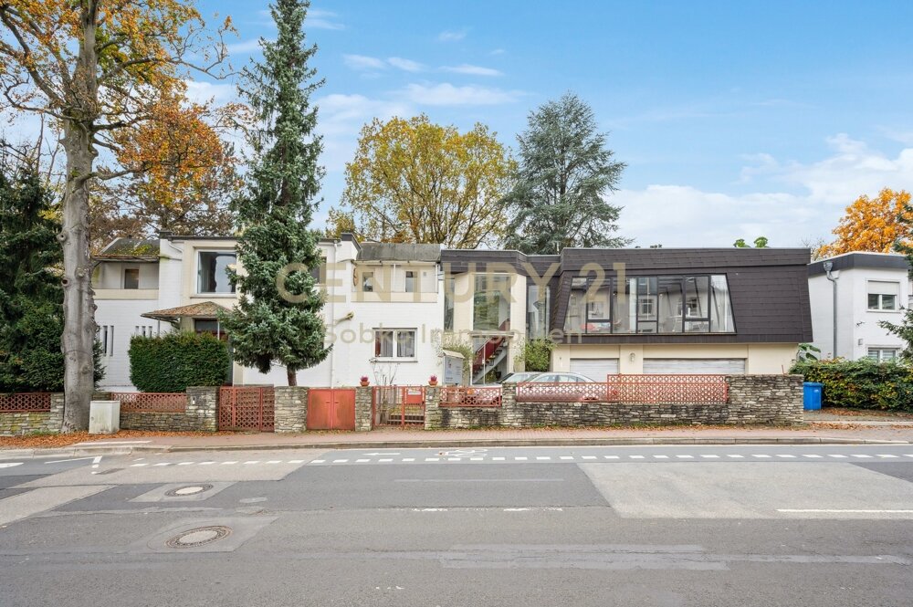 Mehrfamilienhaus zum Kauf 3.200.000 € 10 Zimmer 278,7 m²<br/>Wohnfläche 1.438 m²<br/>Grundstück Wahlbezirk 08 Bad Homburg vor der Höhe 61348