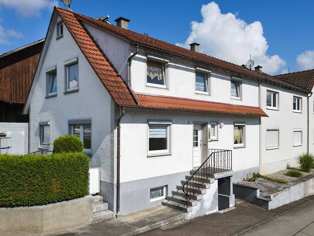 Doppelhaushälfte zum Kauf 165.000 € 6 Zimmer 140,7 m² 220 m² Grundstück Langenenslingen Langenenslingen 88515
