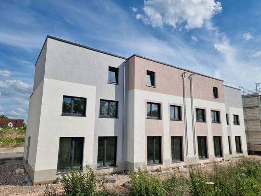 Reihenendhaus zum Kauf - Erstbezug provisionsfrei 654.500 € 6 Zimmer 135,5 m² 276 m² Grundstück Steinheim Hanau-Steinheim 63456