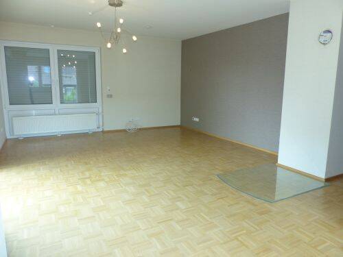 Immobilie in Dittelbrunn - Einfamilienhaus mit Einliegerwohnung in 97456 Dittelbrunn / Schweinfurt (ID 10677) - Bild 3