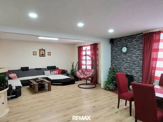Einfamilienhaus zum Kauf 1.099.000 € 15 Zimmer 561 m² 1.611 m² Grundstück Hauptstrasse Strasshof an der Nordbahn 2231