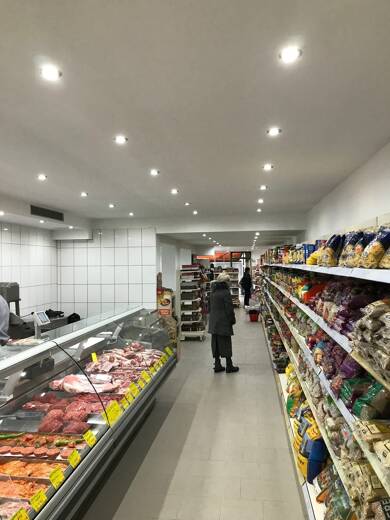 Laden zur Miete provisionsfrei 135 m² Verkaufsfläche teilbar von 50 m² bis 135 m² Manhagener Allee 11 Ahrensburg 22926