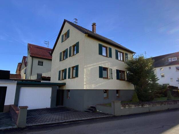 Mehrfamilienhaus zum Kauf 480.000 € 4 Zimmer 128 m² 289 m² Grundstück frei ab sofort Schwaikheim 71409