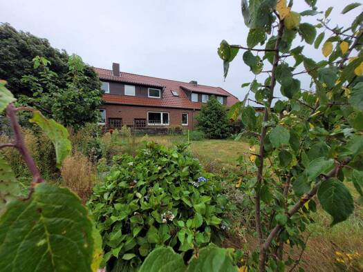 Haus zum Kauf 349.000 € 14 Zimmer 383,6 m² 1.669 m² Grundstück frei ab sofort Alte Dorfstraße Eddelstorf Altenmedingen 29575