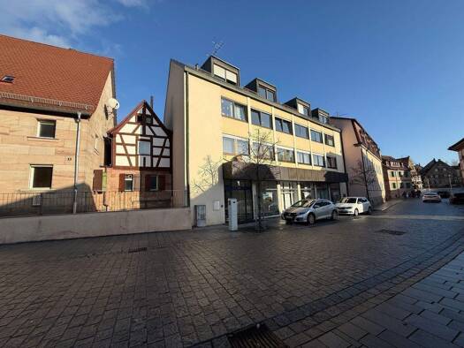 Bürogebäude zur Miete 675 € 2,5 Zimmer 50 m² Bürofläche Hauptstraße 2 Zirndorf 90513