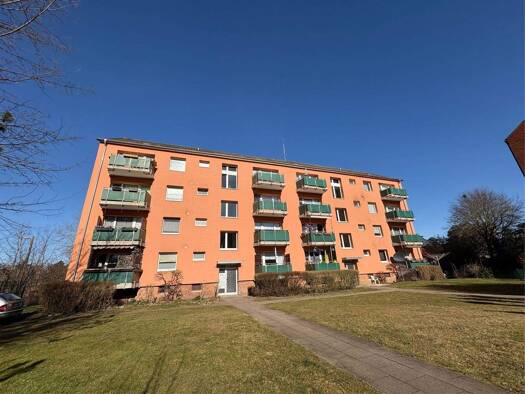 Wohnung zur Miete 710 € 4 Zimmer 75,8 m² 2. Geschoss frei ab sofort Geesthacht 21502